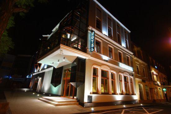 Hotel Victoria Włocławek エクステリア 写真