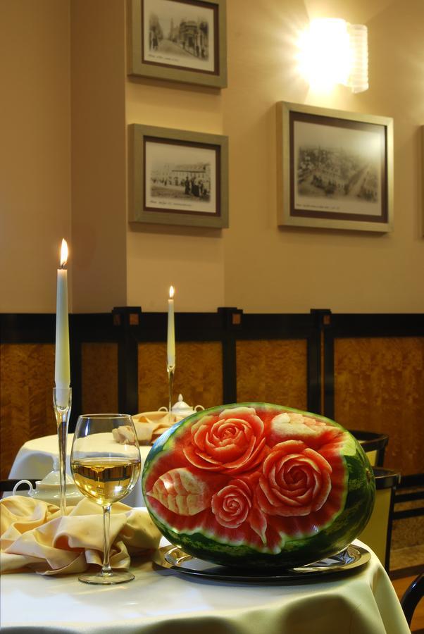 Hotel Victoria Włocławek エクステリア 写真